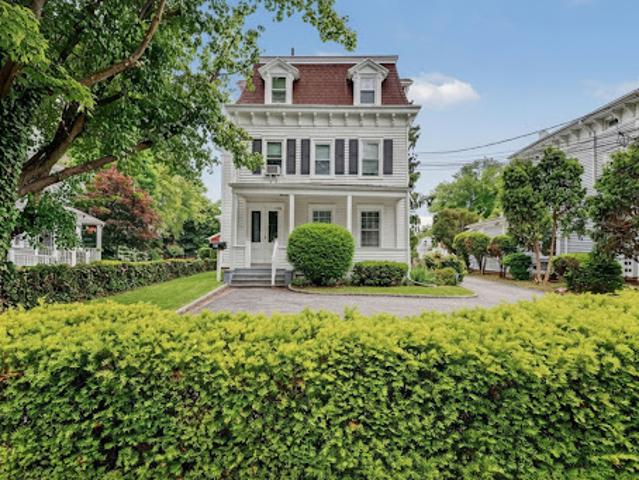 Apartment for rent in Greenwich, Western Connecticut Planning Region