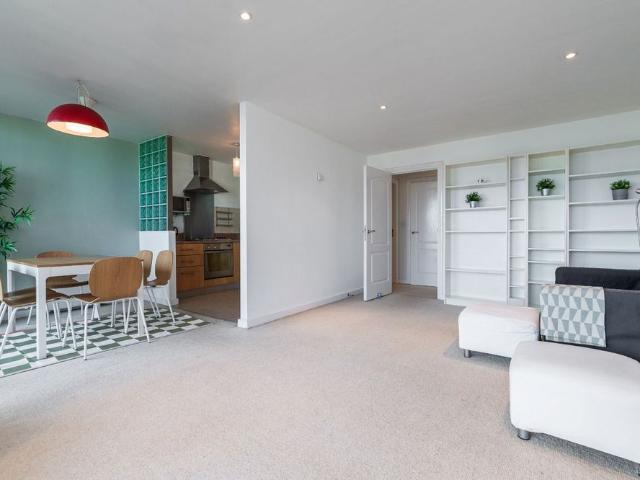 Apartment to rent in Bluebell, North Tipperary