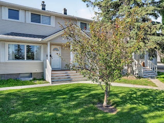 Apartment for sale in Northwest, Alberta