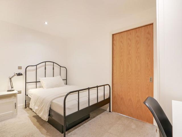 Studio for rent in City Centre, South Yorkshire