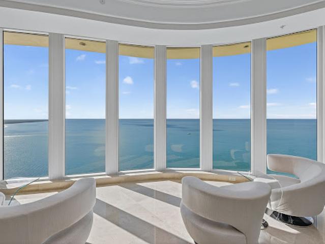 Apartment for sale in Marco Island, Florida