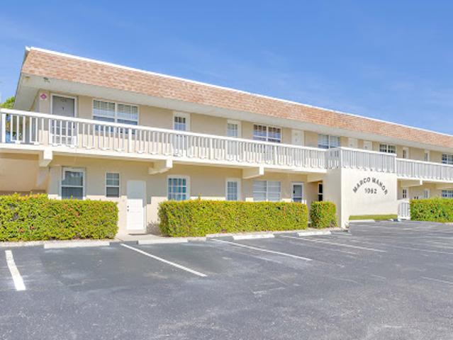Apartment for sale in Marco Island, Florida