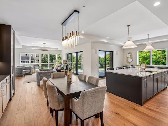 Apartment for sale in Wayzata, Hennepin County