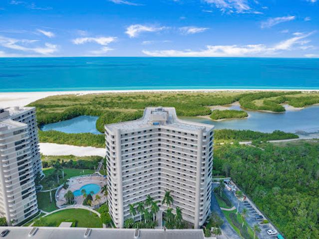 Apartment for sale in Marco Island
