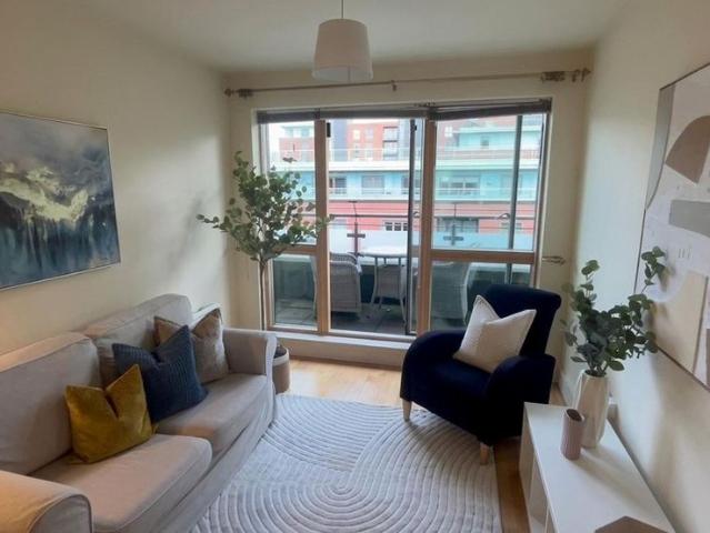 Apartment to rent in Bluebell, North Tipperary
