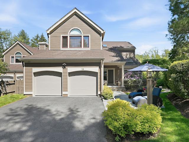 Apartment for sale in Scarsdale, New York
