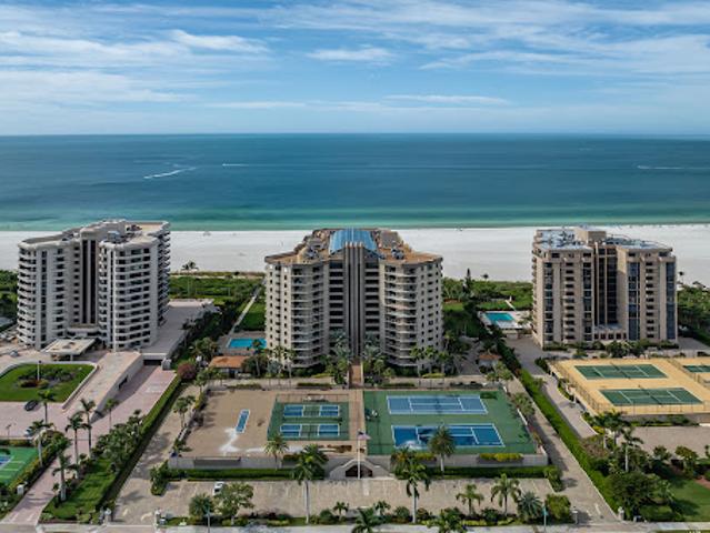 Apartment for sale in Marco Island, Florida