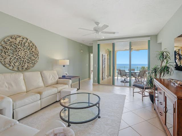 Apartment for sale in Marco Island, Florida