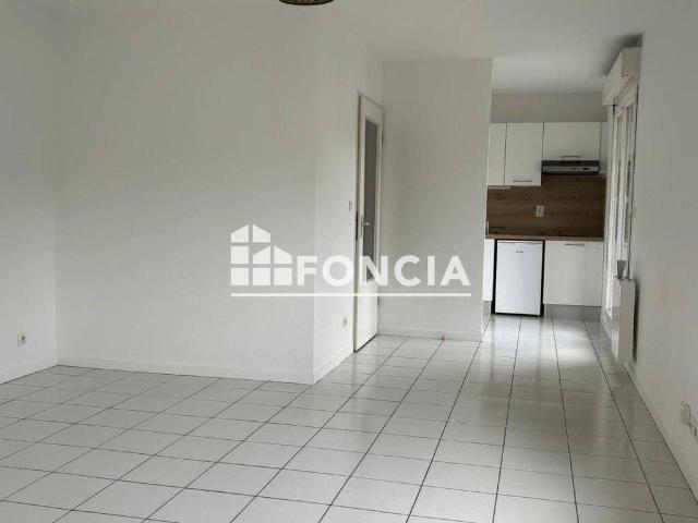 Studio location à Quartier Le Village, Gières