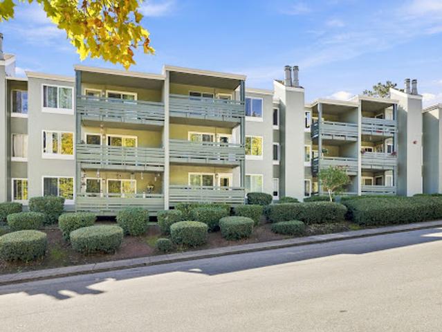Apartment for sale in Redwood City, San Mateo County