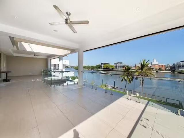 Apartment for rent in Toombul, Queensland