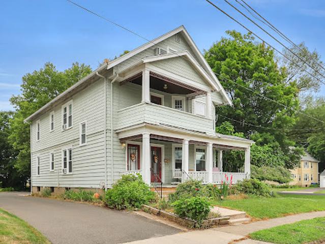 Apartment for sale in New Britain, Connecticut
