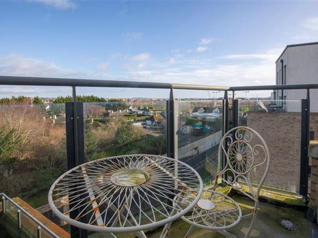 Apartment for sale in Bluebell, North Tipperary