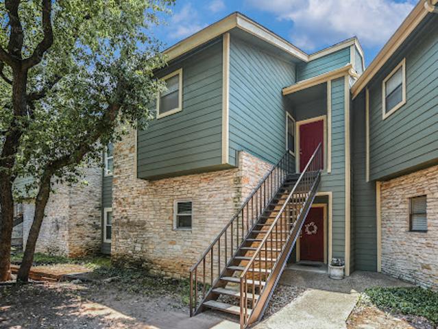 Apartment for sale in Austin Apartment for sale in Austin