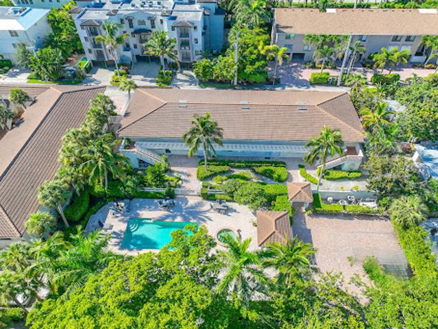 Apartment for sale in Naples, Florida
