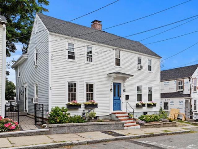Apartment for sale in Newburyport, Massachusetts