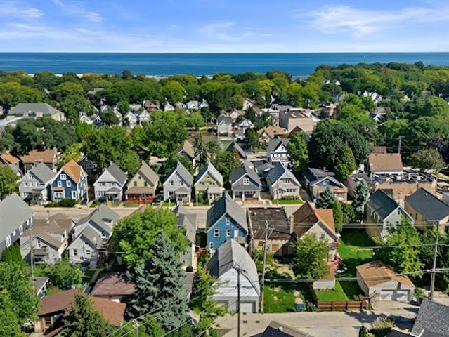 Apartment for sale in Milwaukee, Milwaukee County