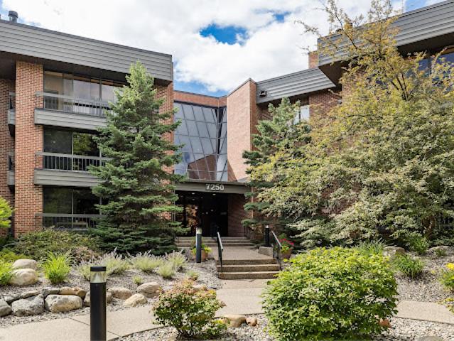 Apartment for sale in Hennepin, Minnesota