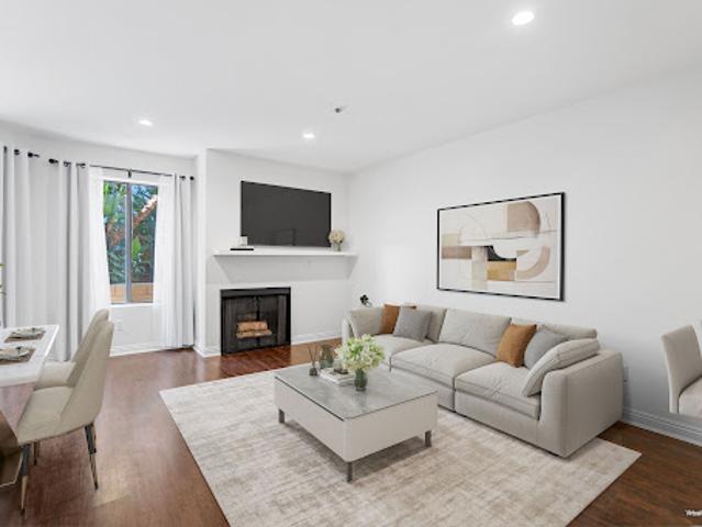 Apartment for sale in Long Beach, California