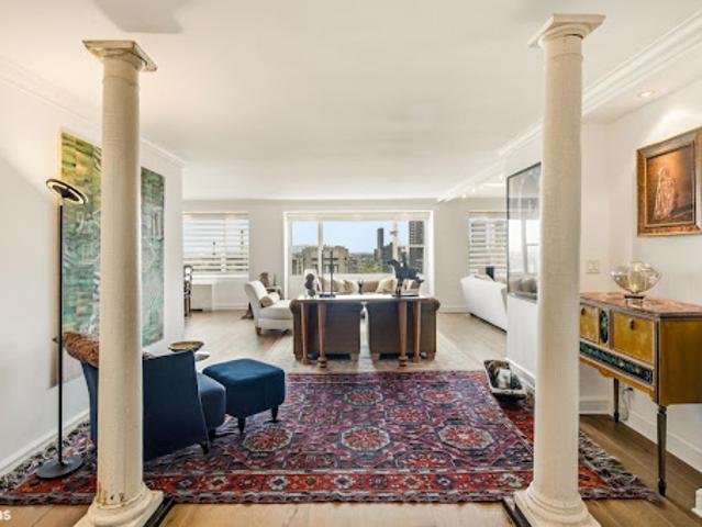 Apartment for sale in Arverne, New York