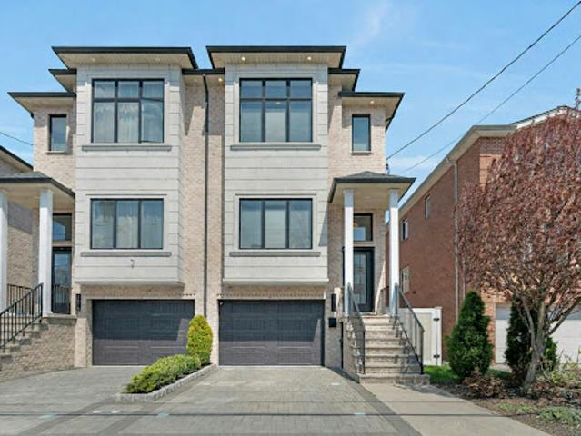 Apartment for sale in Cliffside Park, New Jersey