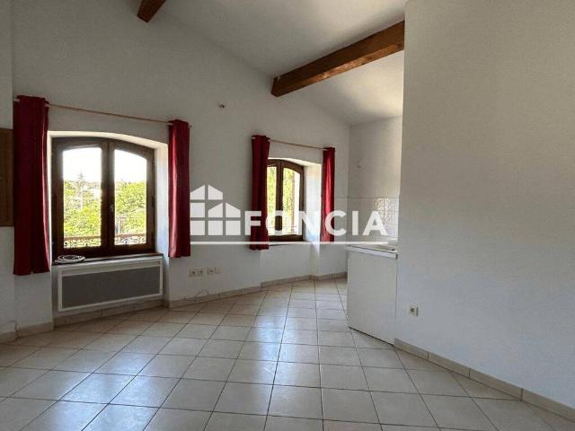 Appartement location à Roquemaure, Gard