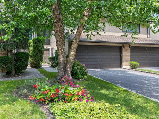 Apartment for sale in Nassau, New York