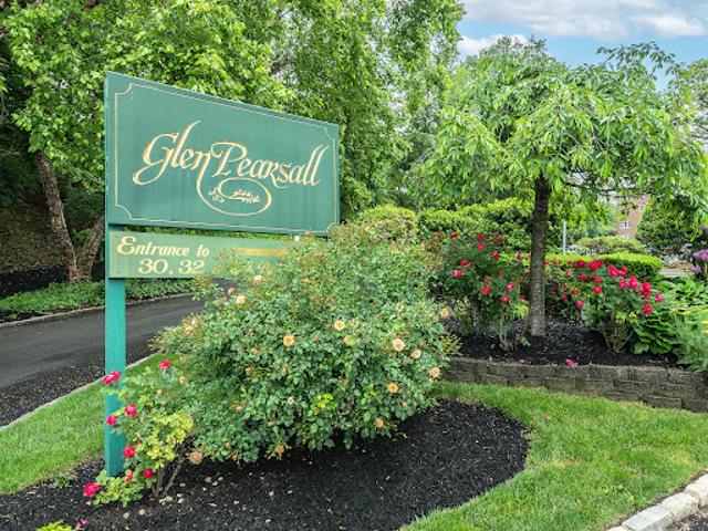 Apartment for sale in Nassau, New York