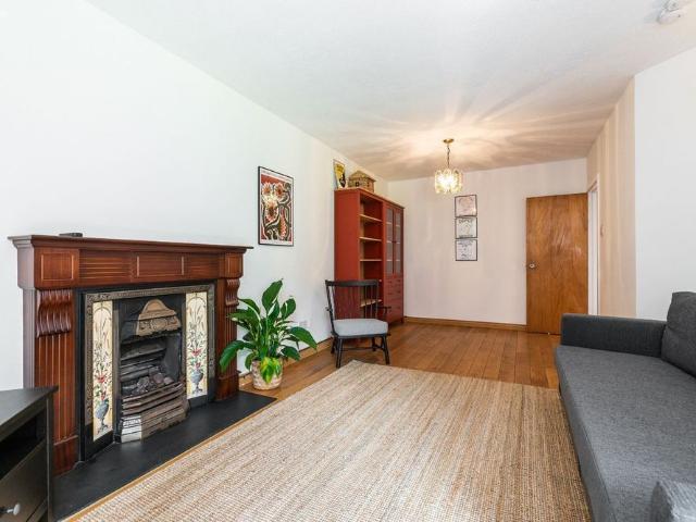 Apartment to rent in Dun Laoghaire, North Tipperary