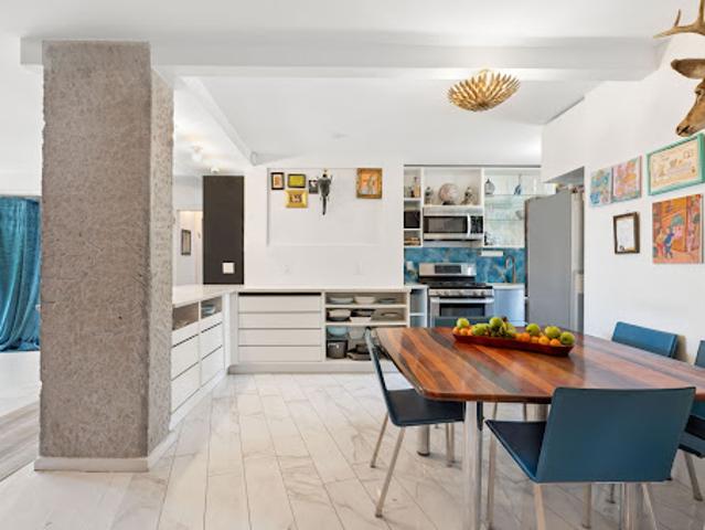 Apartment for sale in Arverne, New York