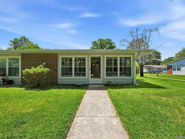 Apartment for sale in Centereach, New York