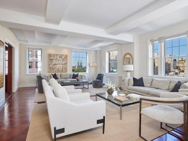 Apartment for sale in Arverne, New York