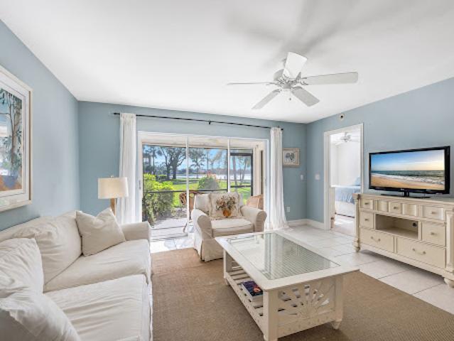 Apartment for sale in Naples, Florida