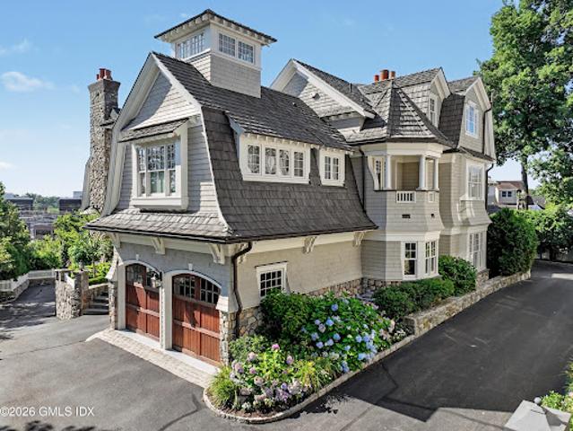 Apartment for sale in Greenwich, Connecticut