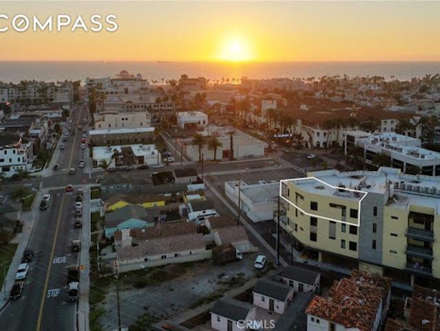 Apartment for sale in Huntington Beach, Orange County