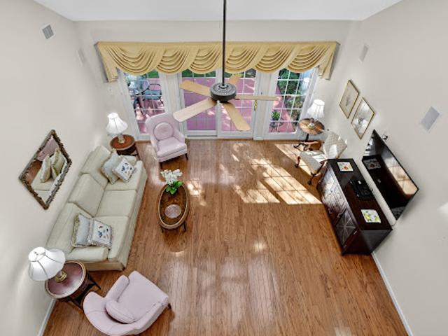 Apartment for sale in Port Washington