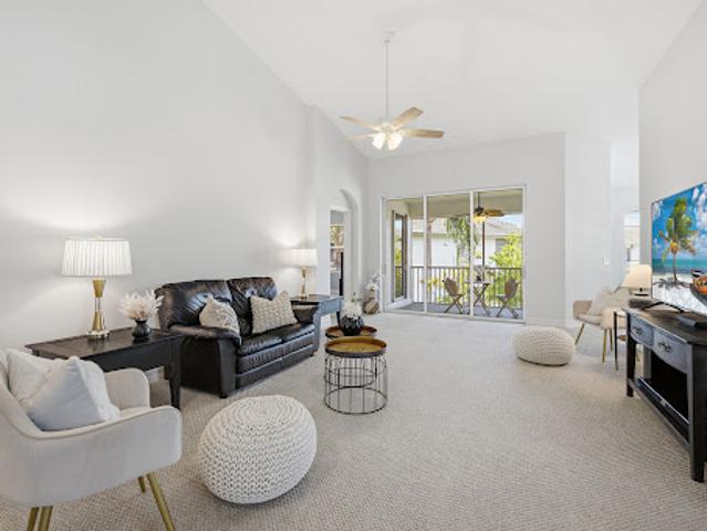 Apartment for sale in Naples, Florida