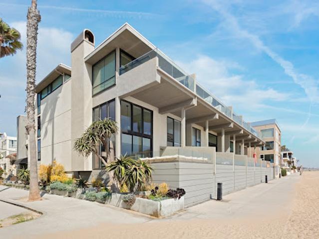 Apartment for sale in Marina Del Rey