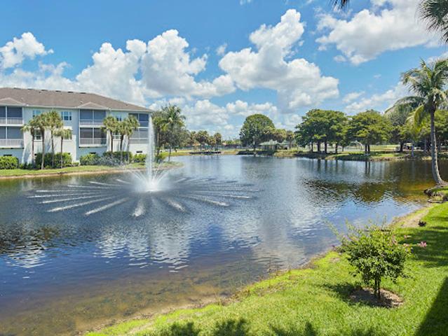 Apartment for sale in Naples, Florida