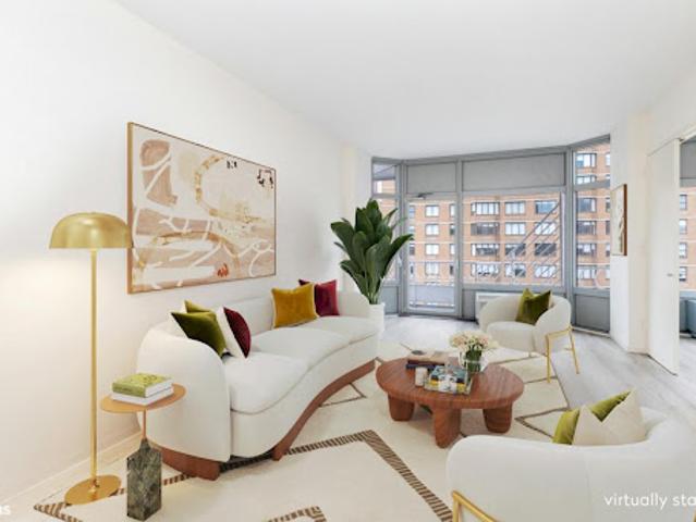 Apartment for sale in Arverne, New York