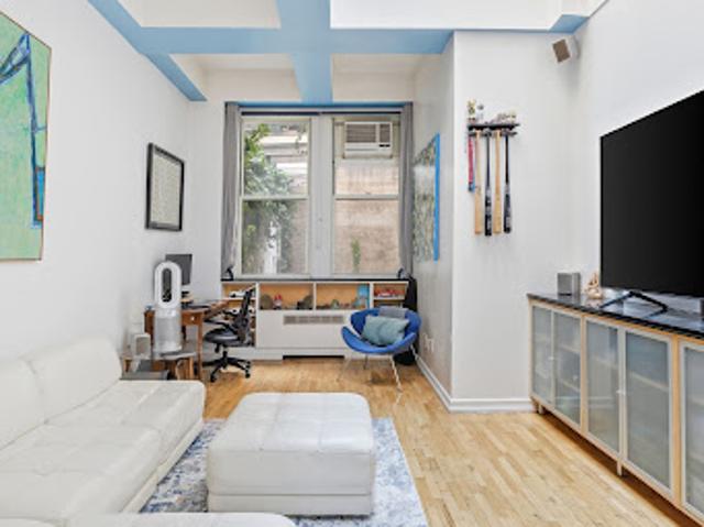 Apartment for sale in Arverne, New York