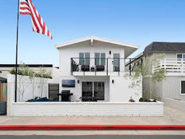 Apartment for sale in Newport Beach Apartment for sale in Newport Beach