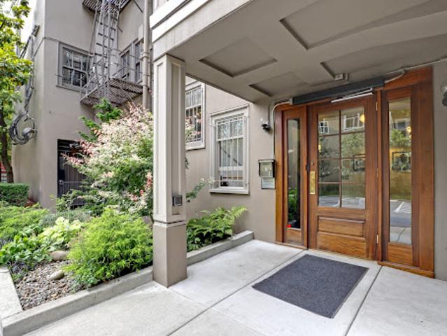 Apartment for sale in Portland