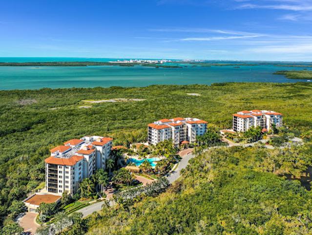 Apartment for sale in Bonita Springs, Lee County