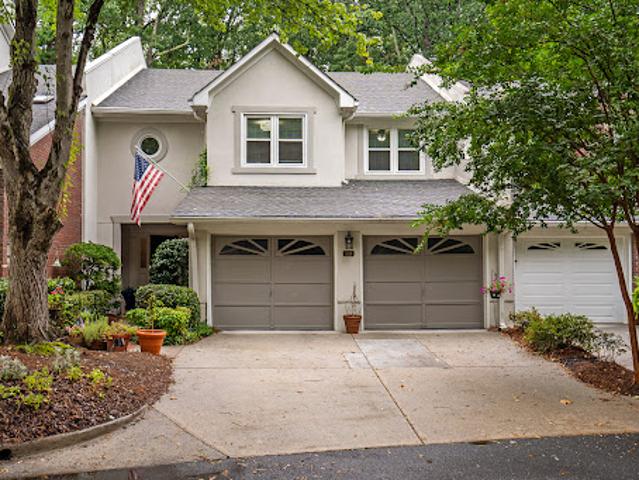 Apartment for sale in Sandy Springs, Georgia