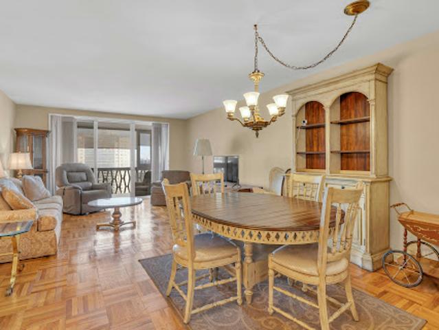 Apartment for sale in Fort Lee, New Jersey