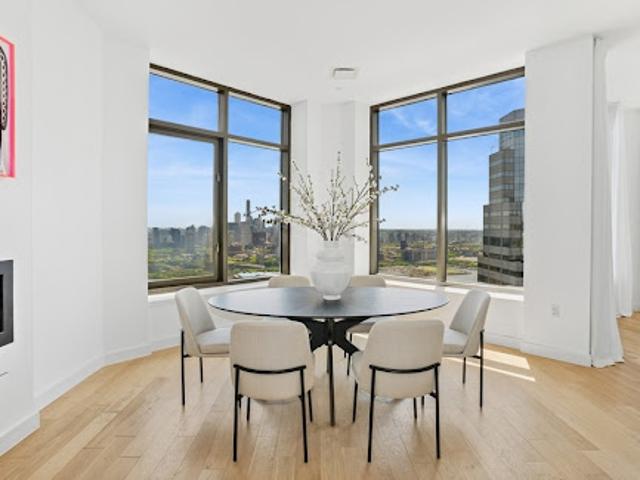 Apartment for sale in Arverne, New York