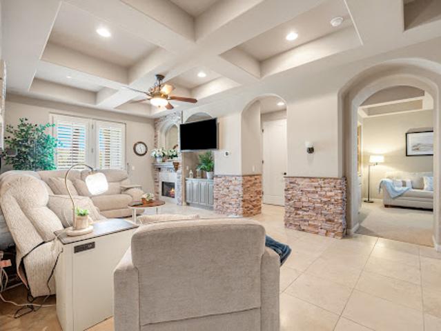 Apartment for sale in Palm Desert, California