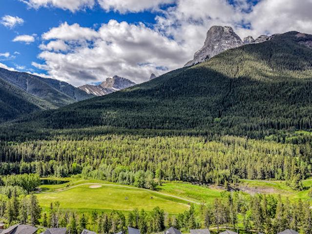 Apartment for sale in Canmore, Alberta