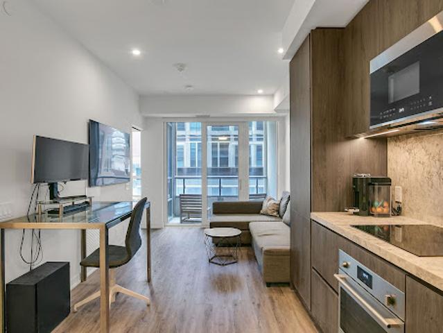 Apartment for sale in Woburn, Ontario
